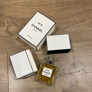 Chanel No 5 Perfume